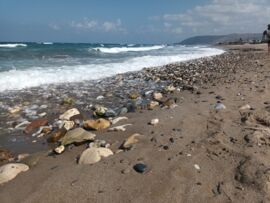 Weitblick am Strand Fasten/Fastenkur am Mittelmeer auf Kreta, Griechenland