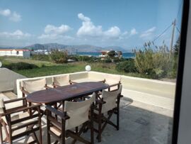 Gemütlich sitzen Außenterrasse Fasten/Fastenkur am Mittelmeer auf Kreta, Griechenland