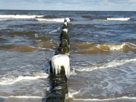 Fastenkur an der Ostsee, Heilfasten nach Dr. Buchinger, Fastenurlaub Ostsee Usedom, eisbedeckte Buhnen